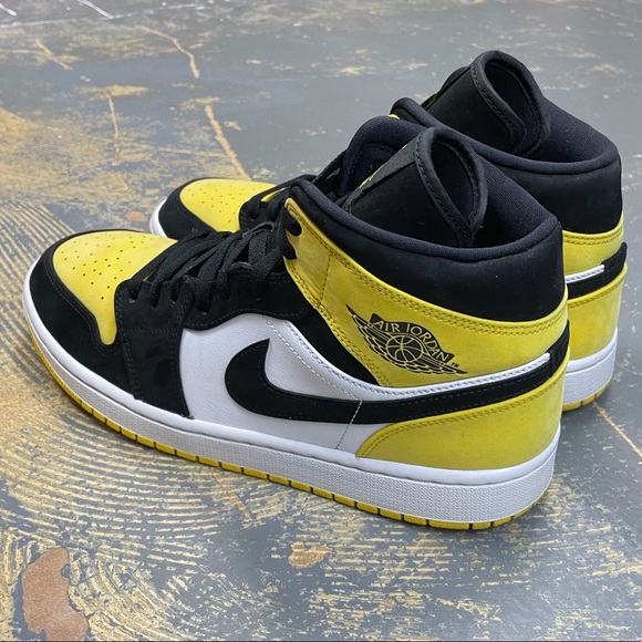 Nike Jordan 1 Mid SE Lakers 852542-071 Yellow Toe 10.5 - Picture 4 of 10